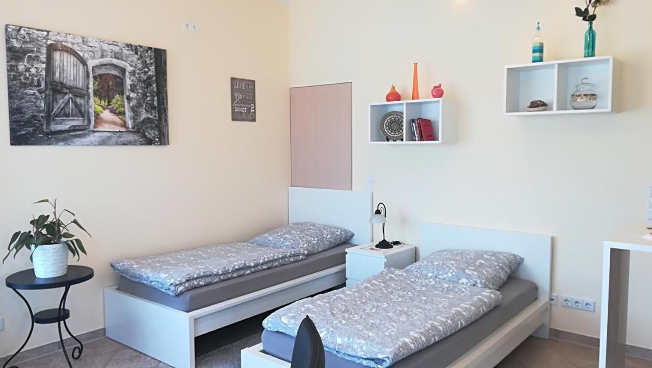 Helles 1-Zimmer-Apartment in Hemmingen/Hannover Hemmingen  Buitenkant foto